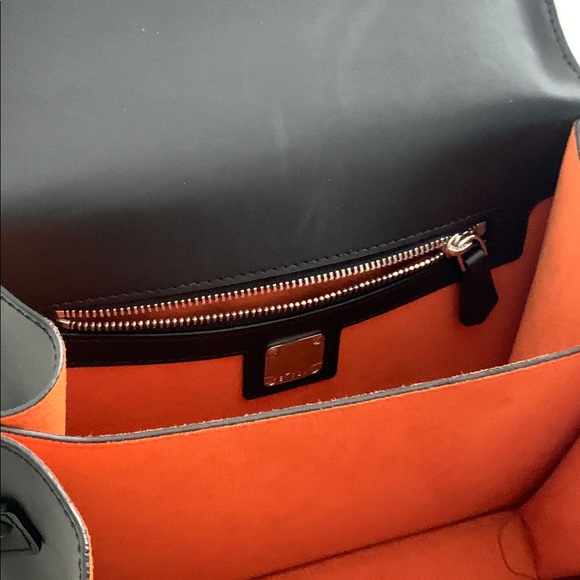 Black MCM box bag - Picture 4 of 5